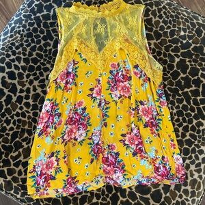 No Boundaries Yellow Floral Lace Top